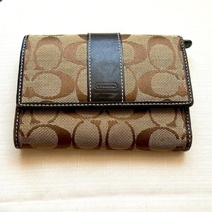 Coach wallet